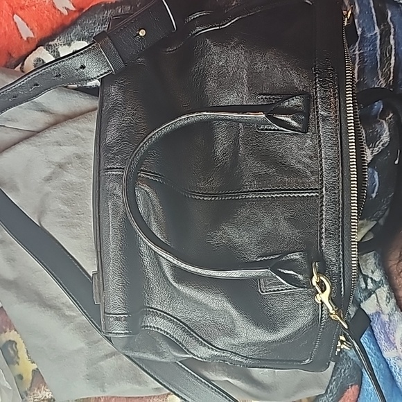 Alexander McQueenLeather De-Manta Tote Bag, Mini - Picture 5 of 8